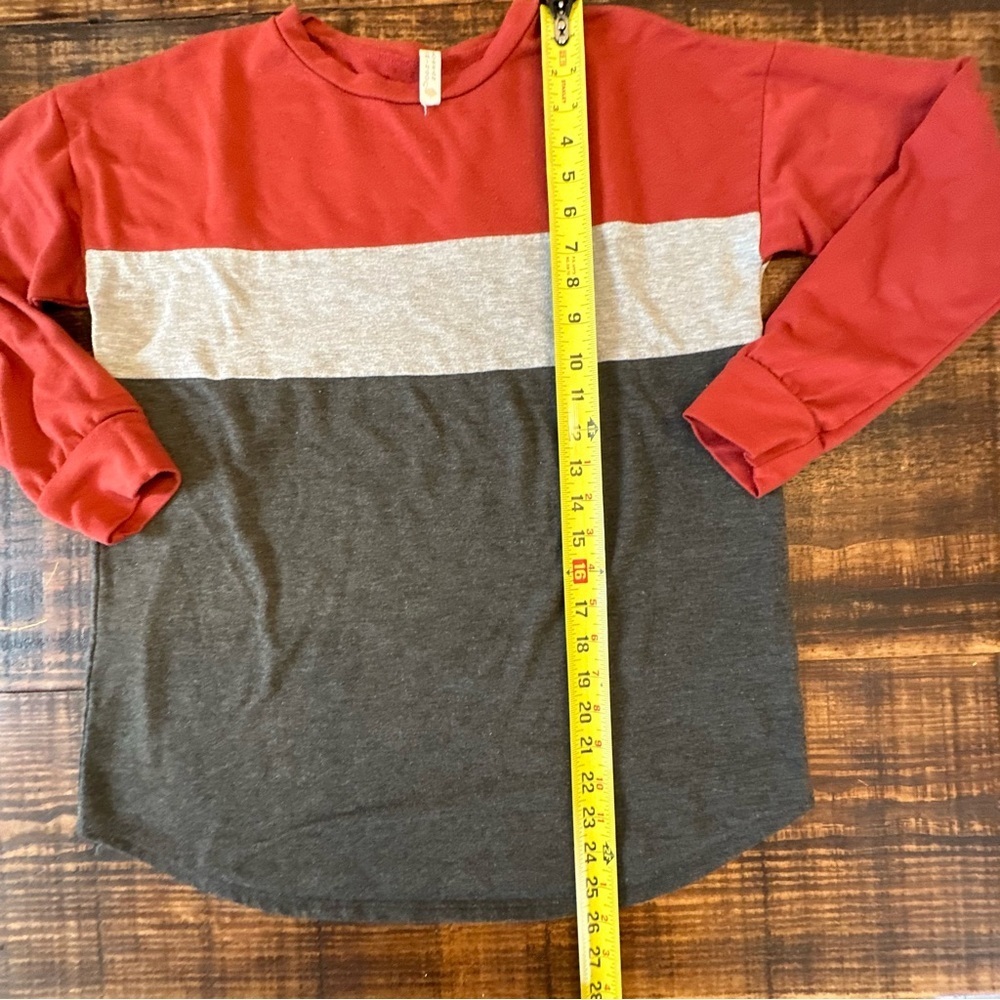 Flamingo Urban Long Sleeve Color Block Tee - Picture 5 of 5